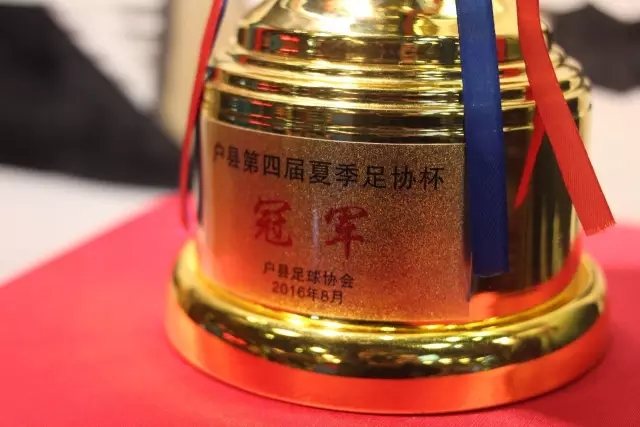 巴萨29岁队长率队大胜，首次客场净胜5球，穆帅面临挑战